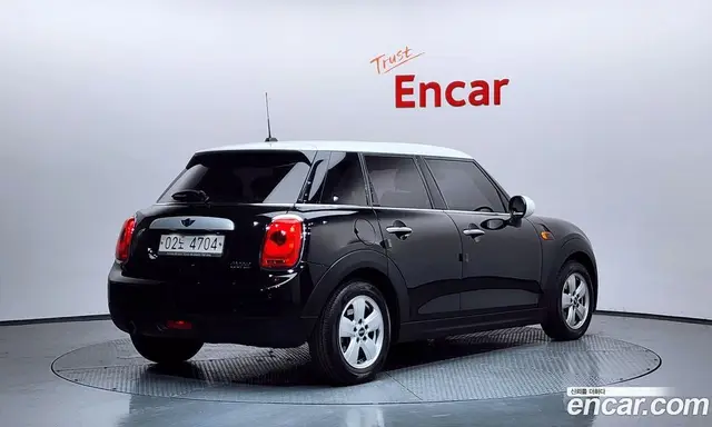 Mini Cooper 2015 1.5 автомат (гидро), миниатюра 2 Mini Cooper 2015 1.5 автомат (гидро), миниатюра 2
