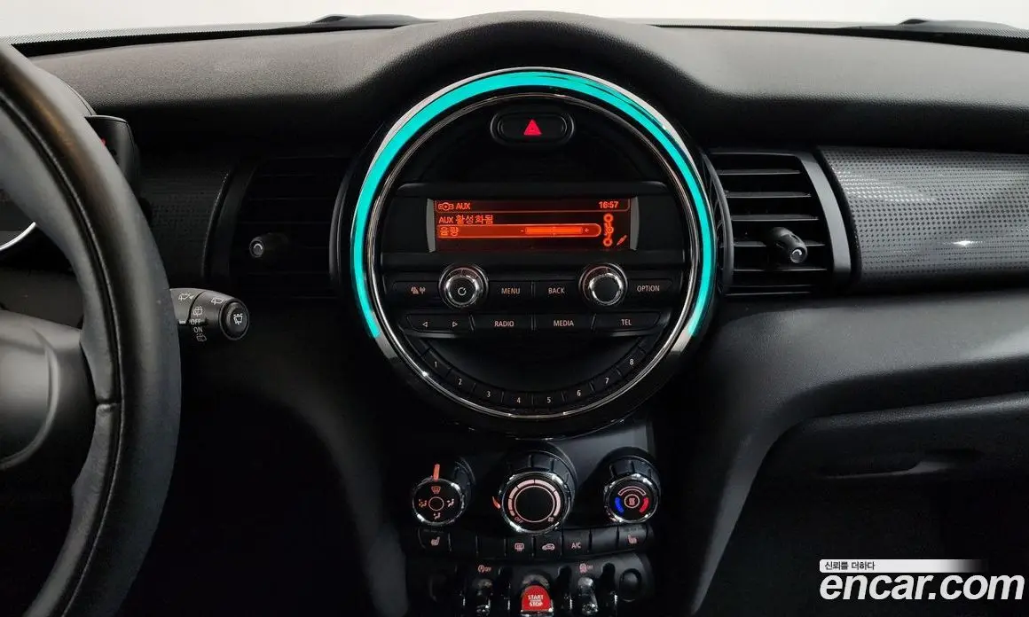 Mini Cooper 2015 1.5 автомат (гидро), фото 14 Mini Cooper 2015 1.5 автомат (гидро), фото 14