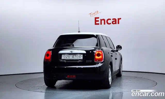 Mini Cooper 2015 1.5 автомат (гидро), миниатюра 4 Mini Cooper 2015 1.5 автомат (гидро), миниатюра 4