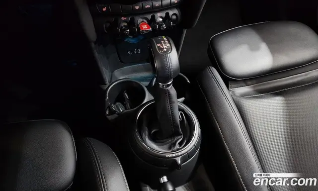 Mini Cooper 2015 1.5 автомат (гидро), миниатюра 9 Mini Cooper 2015 1.5 автомат (гидро), миниатюра 9