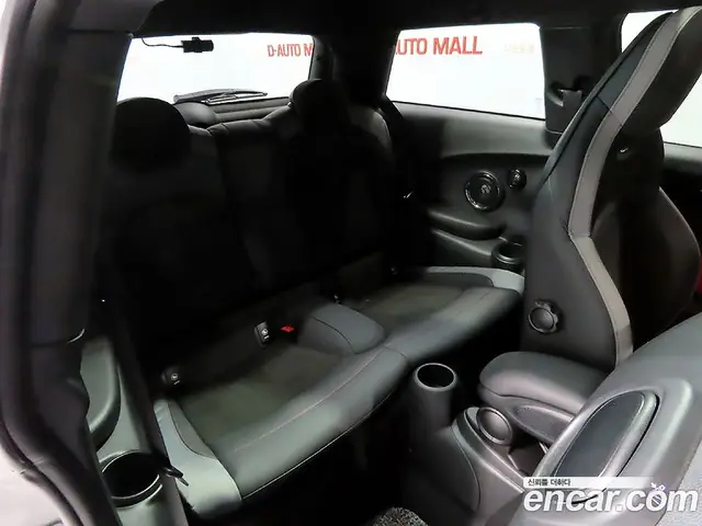 Mini Cooper 2021 2.0 автомат (гидро), миниатюра 8