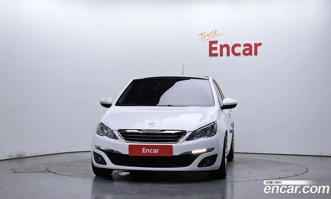 Peugeot 308 2015 1.6 автомат (гидро), фото 3 Peugeot 308 2015 1.6 автомат (гидро), фото 3