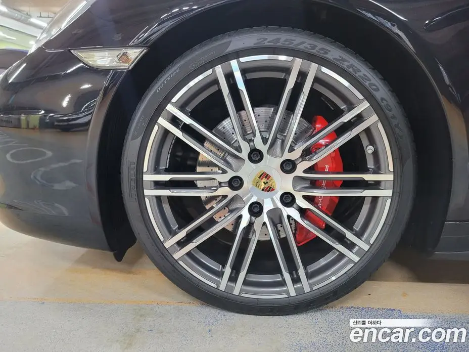 Porsche 911 2015 3.8 автомат (гидро), фото 19 Porsche 911 2015 3.8 автомат (гидро), фото 19