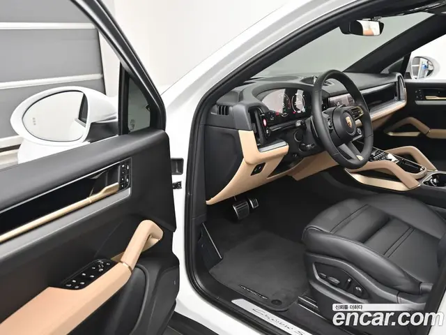 Porsche Cayenne 2025 3.0 автомат (гидро), миниатюра 12