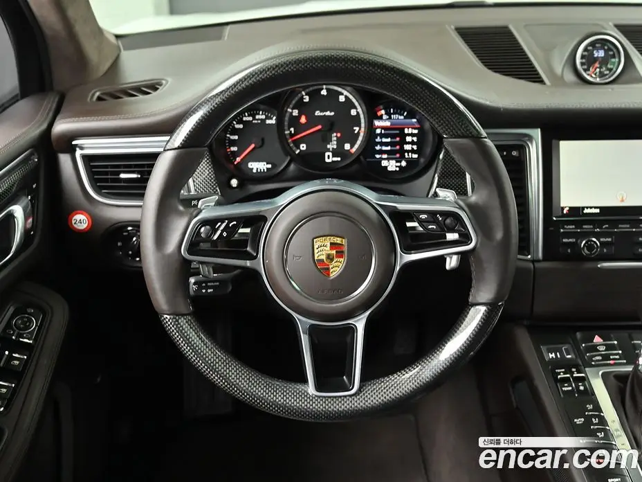 Porsche Macan 2014 3.6 автомат (гидро), фото 14 Porsche Macan 2014 3.6 автомат (гидро), фото 14