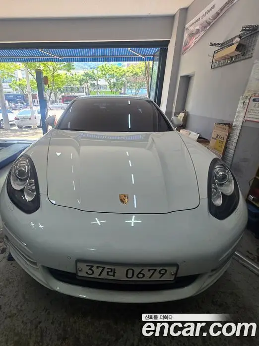 Porsche Panamera, 2015, 75 914 км