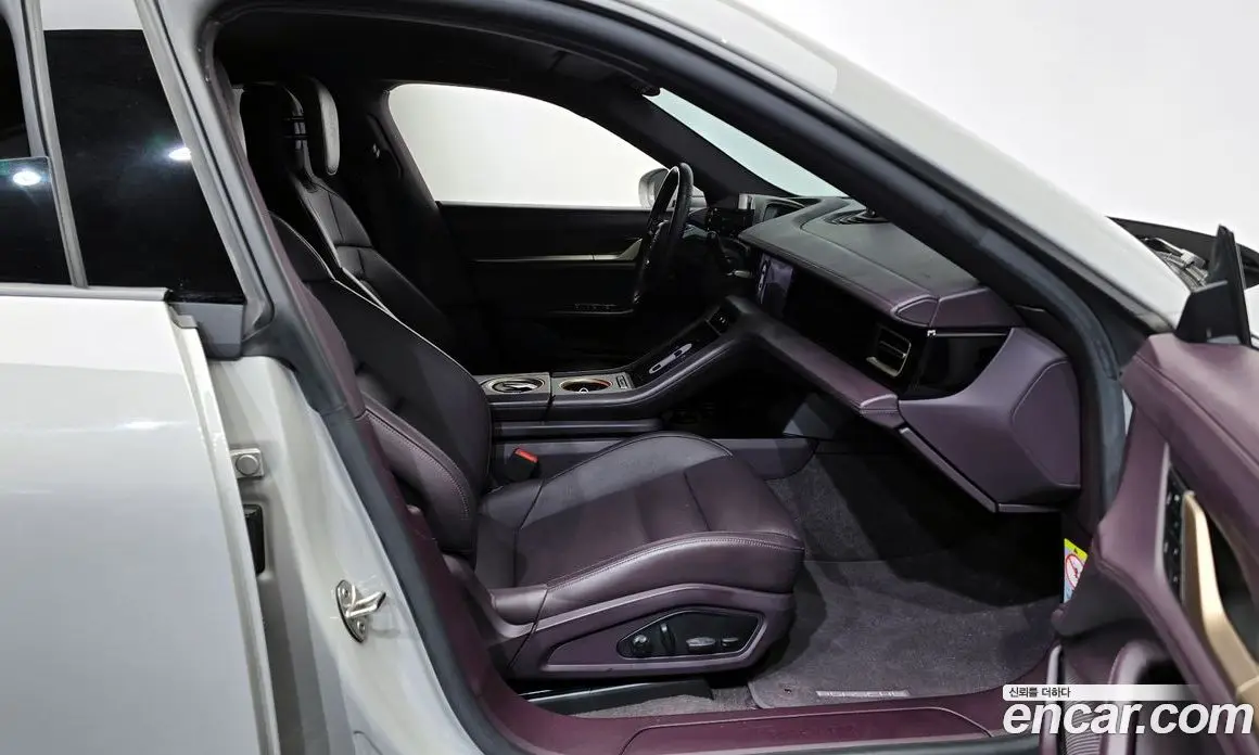 Porsche Taycan 2022 0.1 автомат (гидро), фото 11