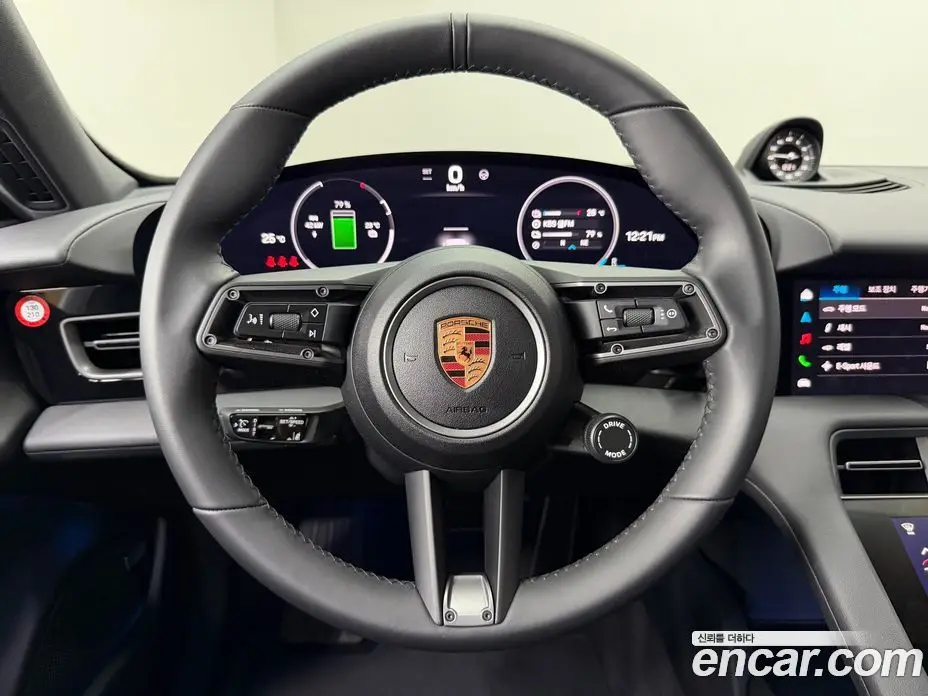 Porsche Taycan 2025 0.2 автомат (гидро), фото 6