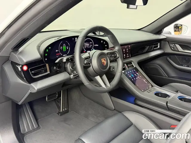 Porsche Taycan 2025 0.2 автомат (гидро), миниатюра 7