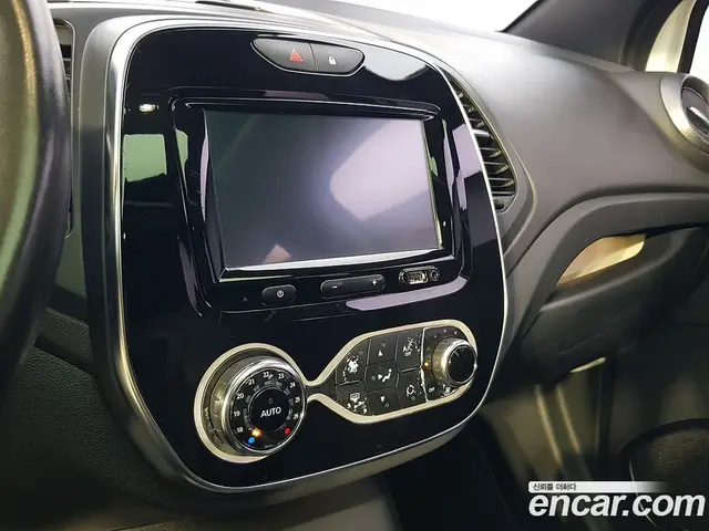 Renault (Samsung) QM3 2018 1.5 автомат (гидро), миниатюра 11