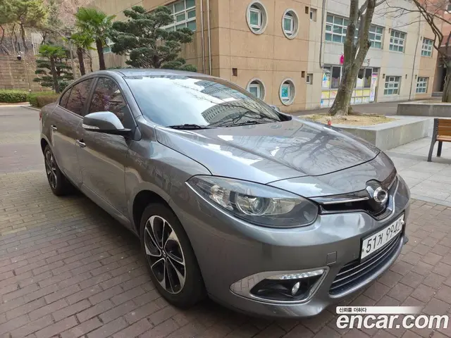 Renault (Samsung) SM3 2015 1.6 автомат (гидро), миниатюра 3 Renault (Samsung) SM3 2015 1.6 автомат (гидро), миниатюра 3