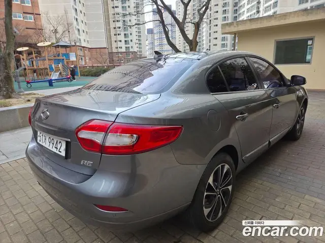 Renault (Samsung) SM3 2015 1.6 автомат (гидро), миниатюра 4 Renault (Samsung) SM3 2015 1.6 автомат (гидро), миниатюра 4