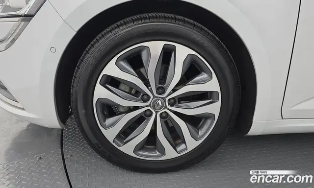 Renault (Samsung) SM6 2016 2.0 автомат (гидро), миниатюра 5 Renault (Samsung) SM6 2016 2.0 автомат (гидро), миниатюра 5