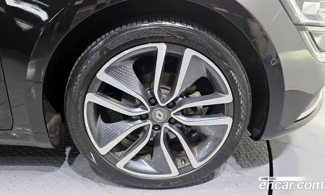 Renault (Samsung) SM6 2017 2.0 автомат (гидро), миниатюра 5 Renault (Samsung) SM6 2017 2.0 автомат (гидро), миниатюра 5