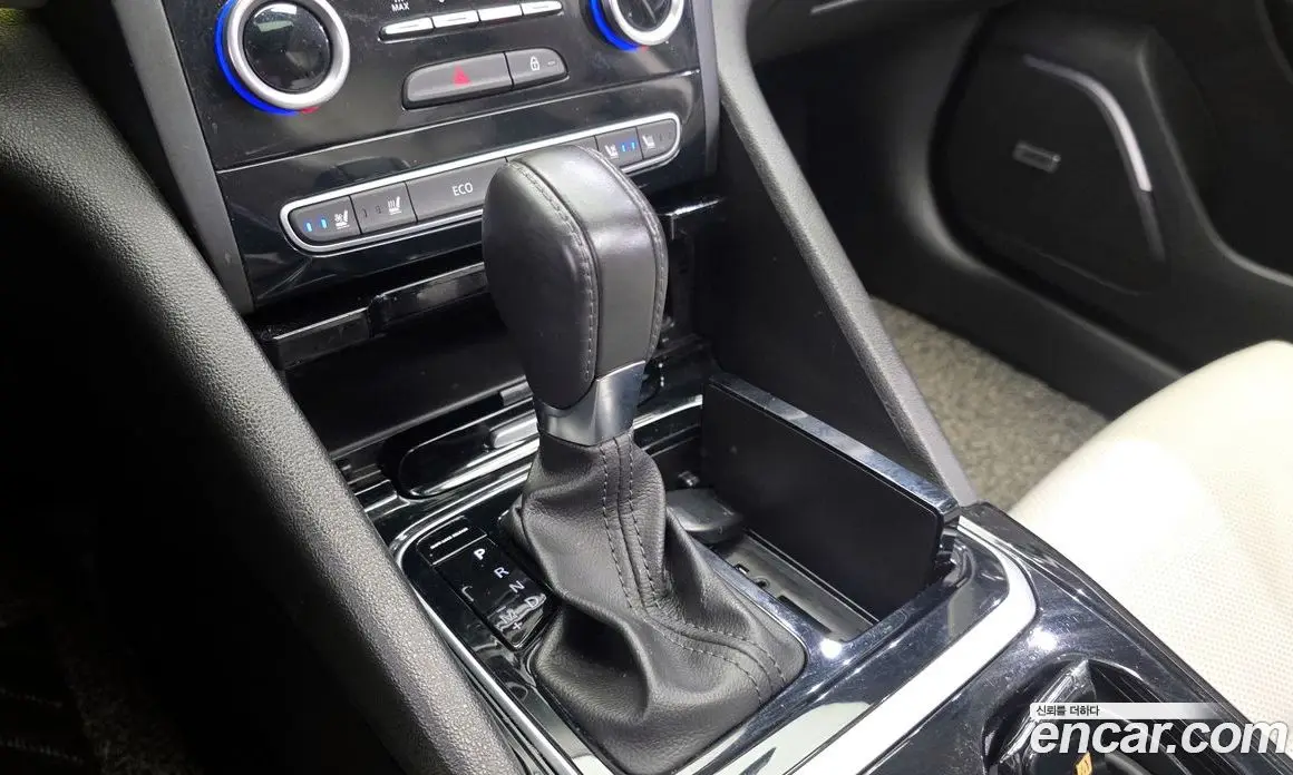 Renault (Samsung) SM6 2017 2.0 автомат (гидро), фото 9 Renault (Samsung) SM6 2017 2.0 автомат (гидро), фото 9