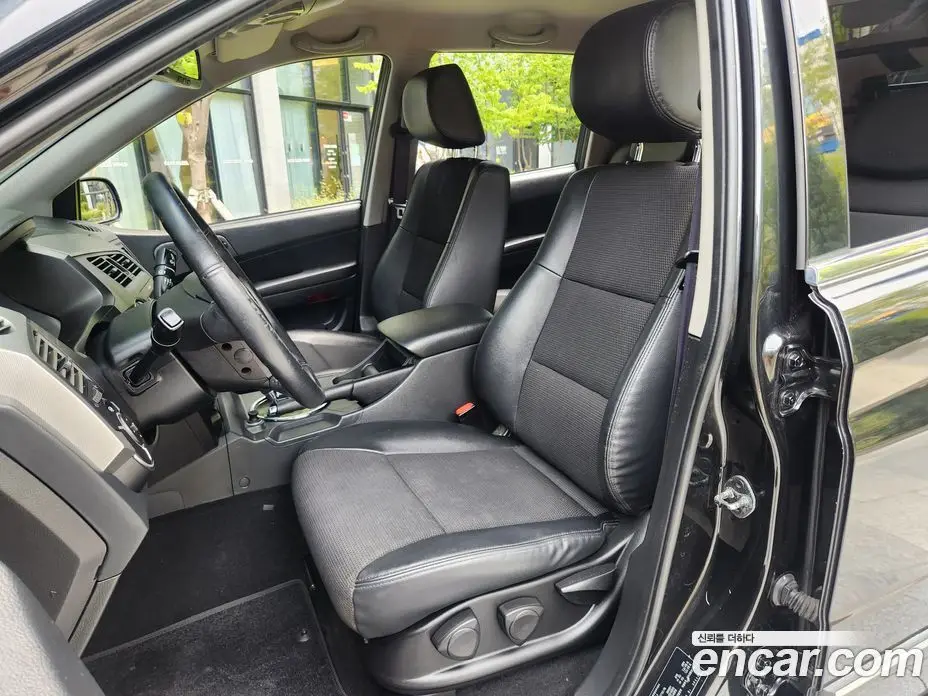 SsangYong Korando 2013 2.0 автомат (гидро), фото 16