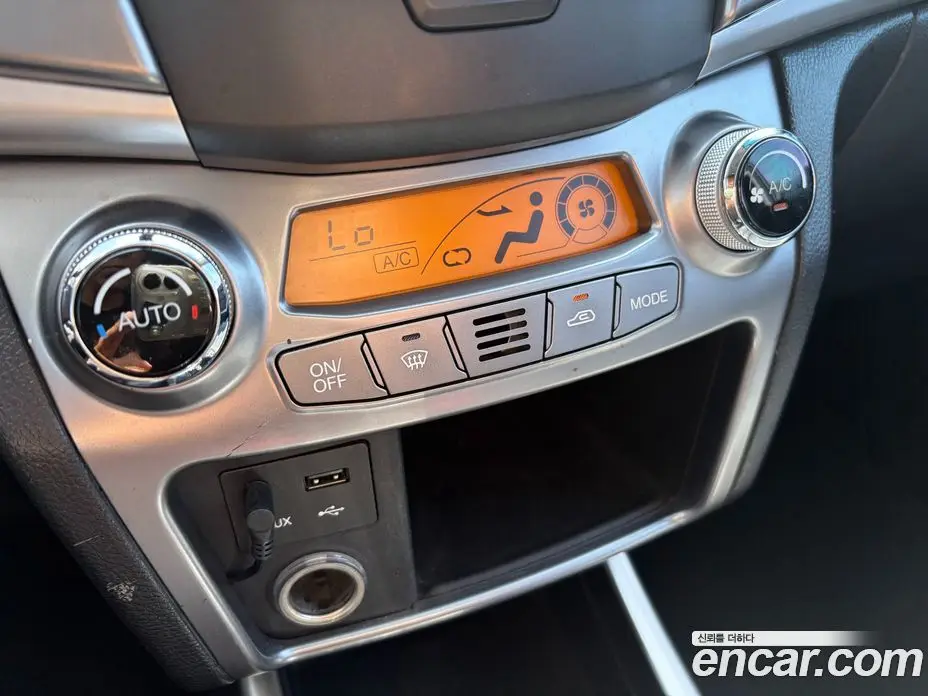 SsangYong Korando 2015 2.0 автомат (гидро), фото 18 SsangYong Korando 2015 2.0 автомат (гидро), фото 18