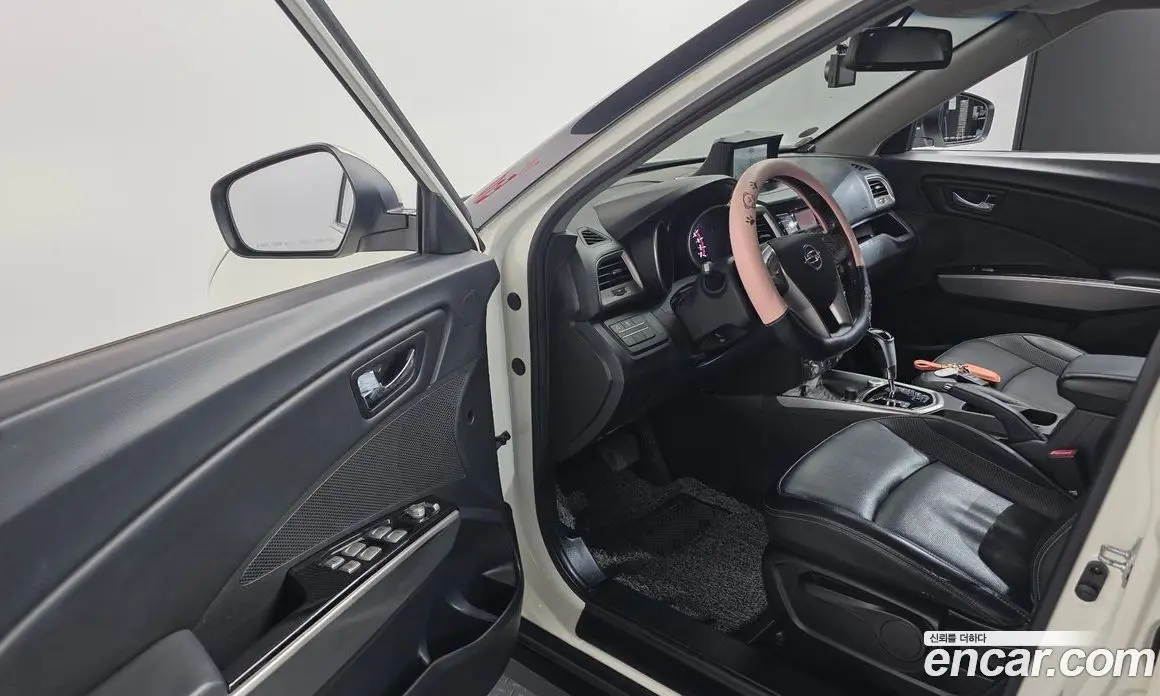 SsangYong TIBOLI 2015 1.6 автомат (гидро), фото 11