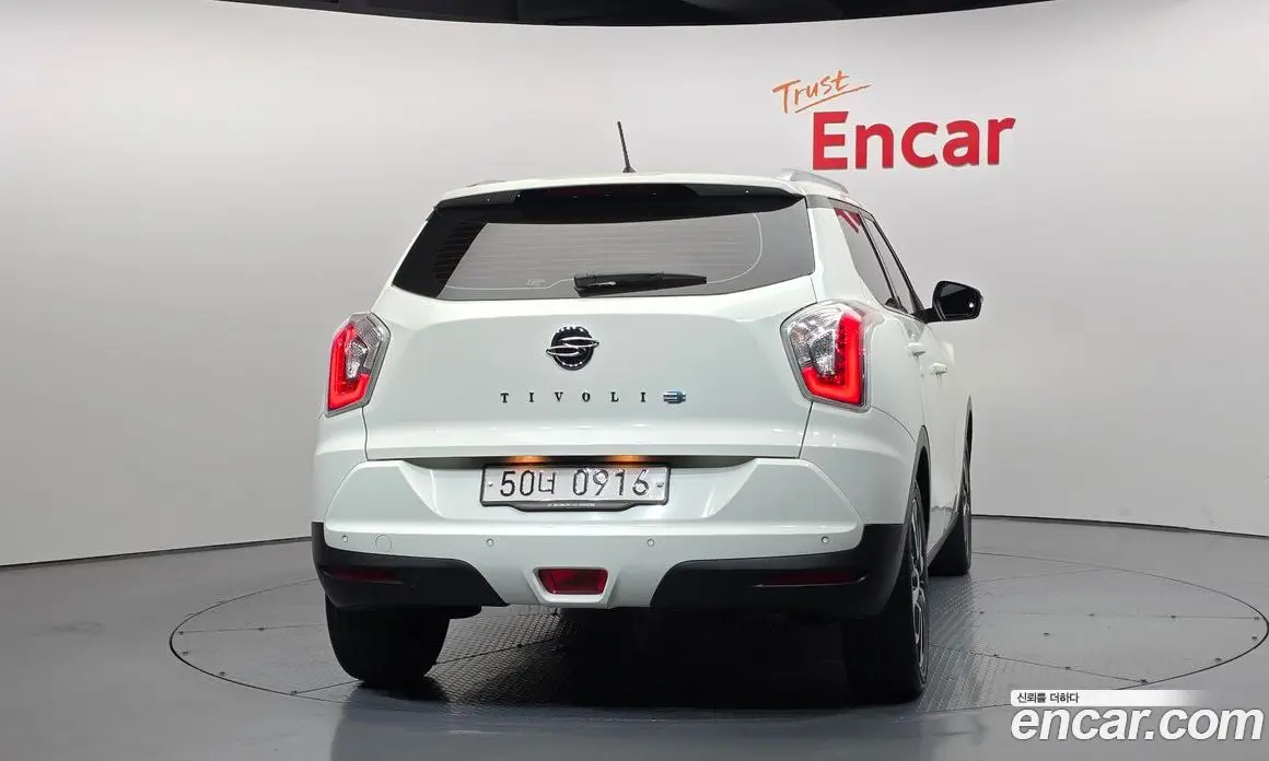 SsangYong TIBOLI 2015 1.6 автомат (гидро), фото 4