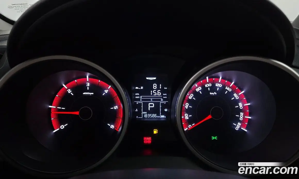 SsangYong TIBOLI 2015 1.6 автомат (гидро), фото 8