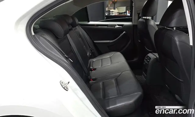 Volkswagen Jetta 2015 2.0 автомат (гидро), миниатюра 12