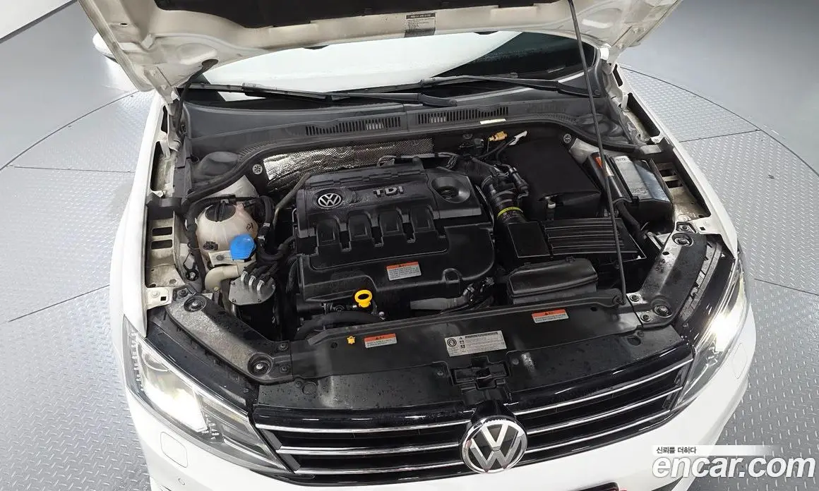 Volkswagen Jetta 2015 2.0 автомат (гидро), фото 6 Volkswagen Jetta 2015 2.0 автомат (гидро), фото 6