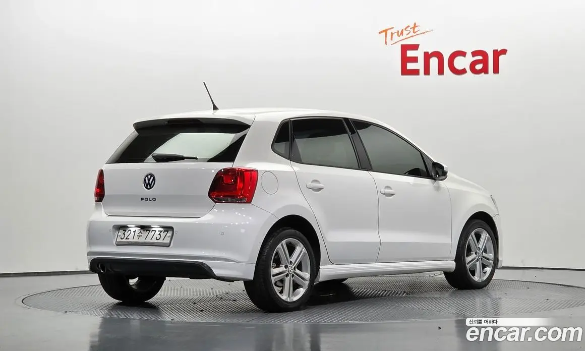 Volkswagen Polo 2013 1.6 автомат (гидро), фото 2 Volkswagen Polo 2013 1.6 автомат (гидро), фото 2