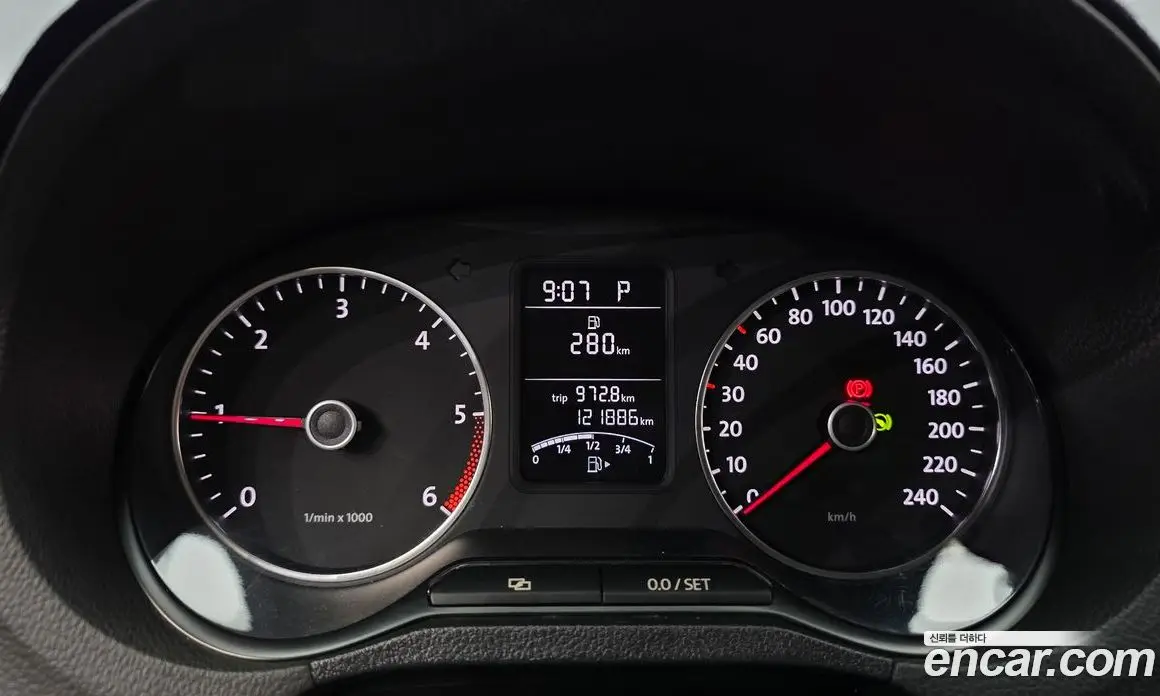 Volkswagen Polo 2013 1.6 автомат (гидро), фото 8 Volkswagen Polo 2013 1.6 автомат (гидро), фото 8
