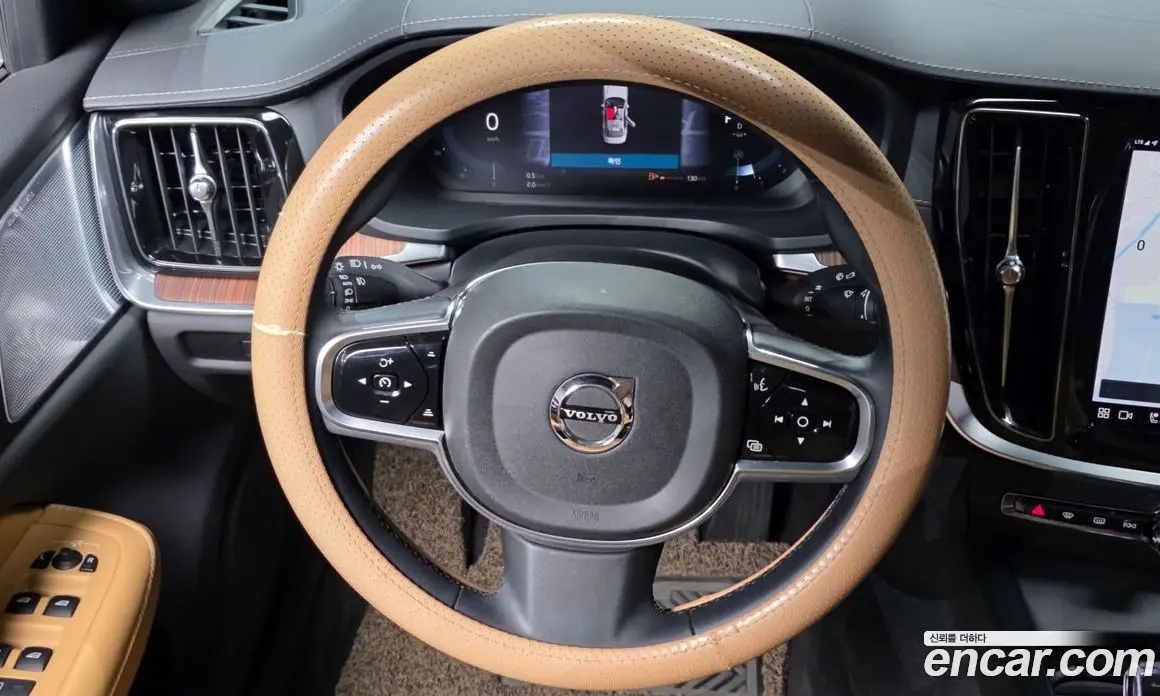 Volvo S60 2023 2.0 автомат (гидро), фото 13 Volvo S60 2023 2.0 автомат (гидро), фото 13