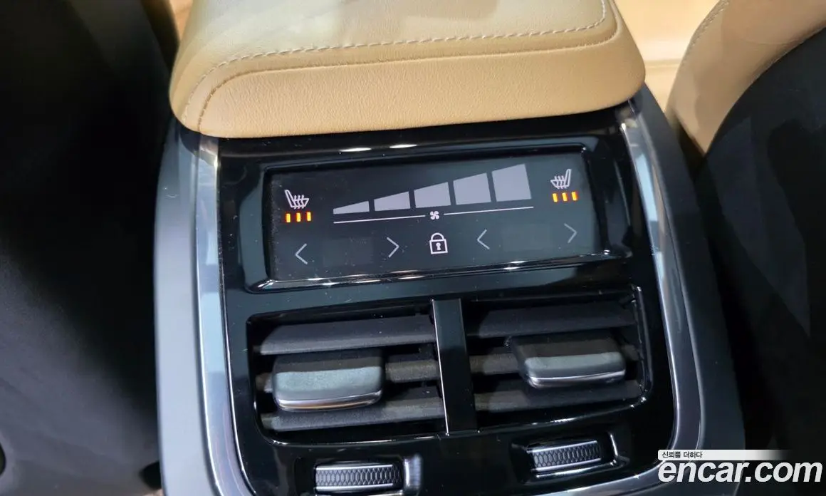 Volvo S60 2023 2.0 автомат (гидро), фото 19 Volvo S60 2023 2.0 автомат (гидро), фото 19