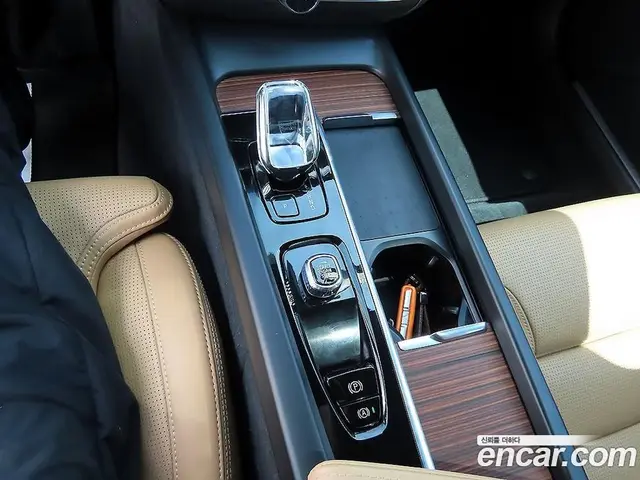Volvo V60 2022 2.0 автомат (гидро), миниатюра 11 Volvo V60 2022 2.0 автомат (гидро), миниатюра 11