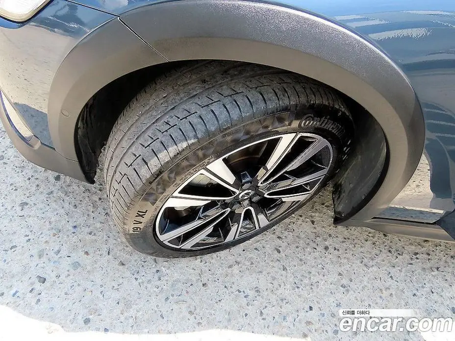 Volvo V60 2022 2.0 автомат (гидро), фото 20 Volvo V60 2022 2.0 автомат (гидро), фото 20