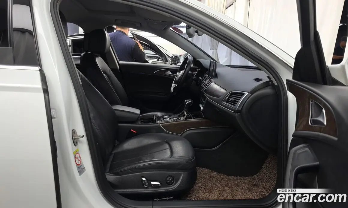 Audi A6 2015 2.0 автомат (гидро), фото 11