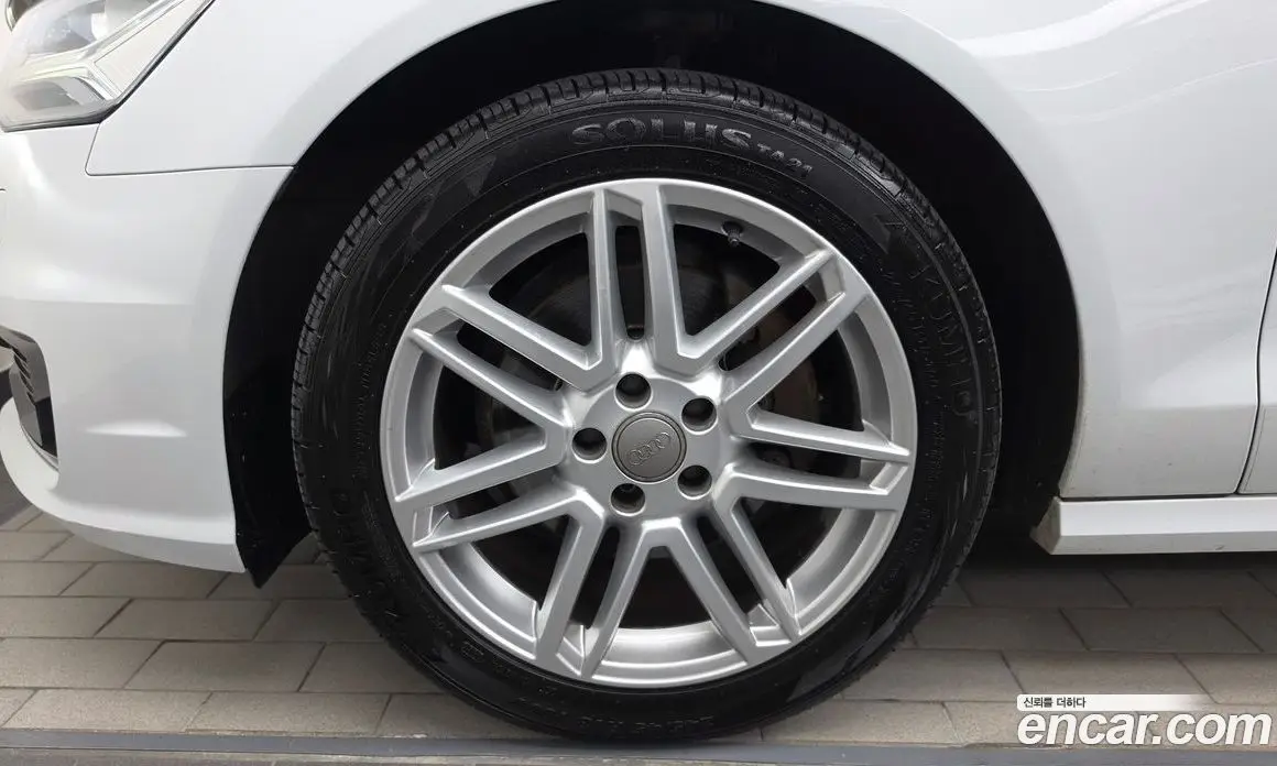 Audi A6 2015 2.0 автомат (гидро), фото 5