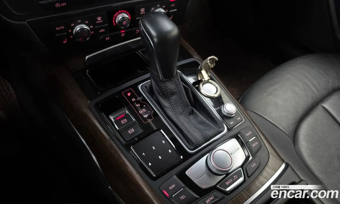 Audi A6 2015 2.0 автомат (гидро), фото 9