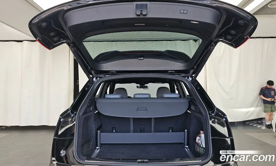 Audi SQ5 2021 3.0 автомат (гидро), фото 20 Audi SQ5 2021 3.0 автомат (гидро), фото 20