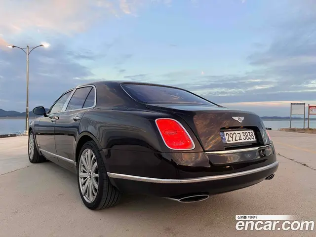 Bentley Mulsanne 2011 6.8 автомат (гидро), миниатюра 4
