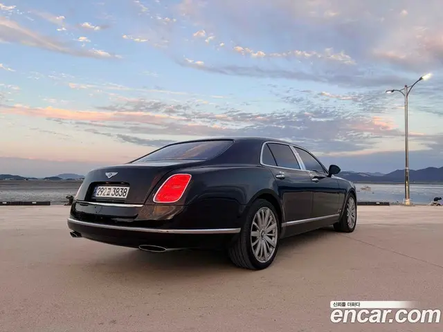 Bentley Mulsanne 2011 6.8 автомат (гидро), миниатюра 5