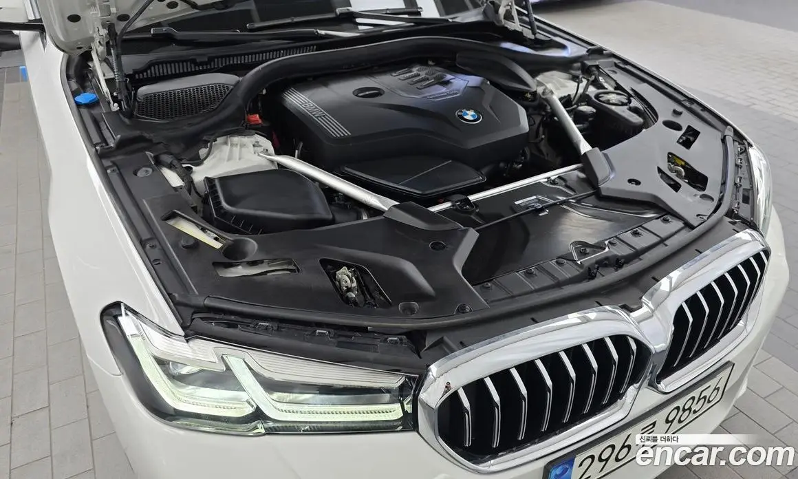 BMW 5 серия 2022 2.0 автомат (гидро), фото 6
