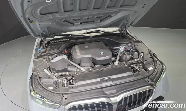 BMW 5 серия 2024 2.0 автомат (гидро), миниатюра 6 BMW 5 серия 2024 2.0 автомат (гидро), миниатюра 6