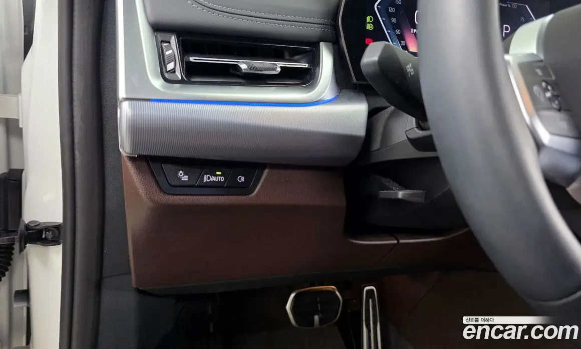 BMW X1 2024 2.0 автомат (гидро), фото 17