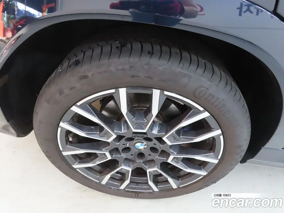 BMW X6 2024 3.0 автомат (гидро), фото 20