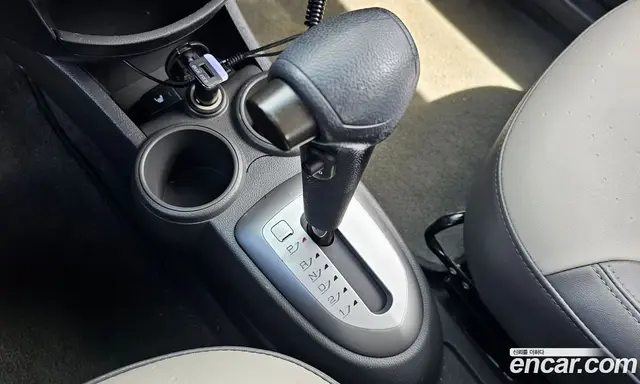 Chevrolet Spark 2012 1.0 автомат (гидро), миниатюра 9