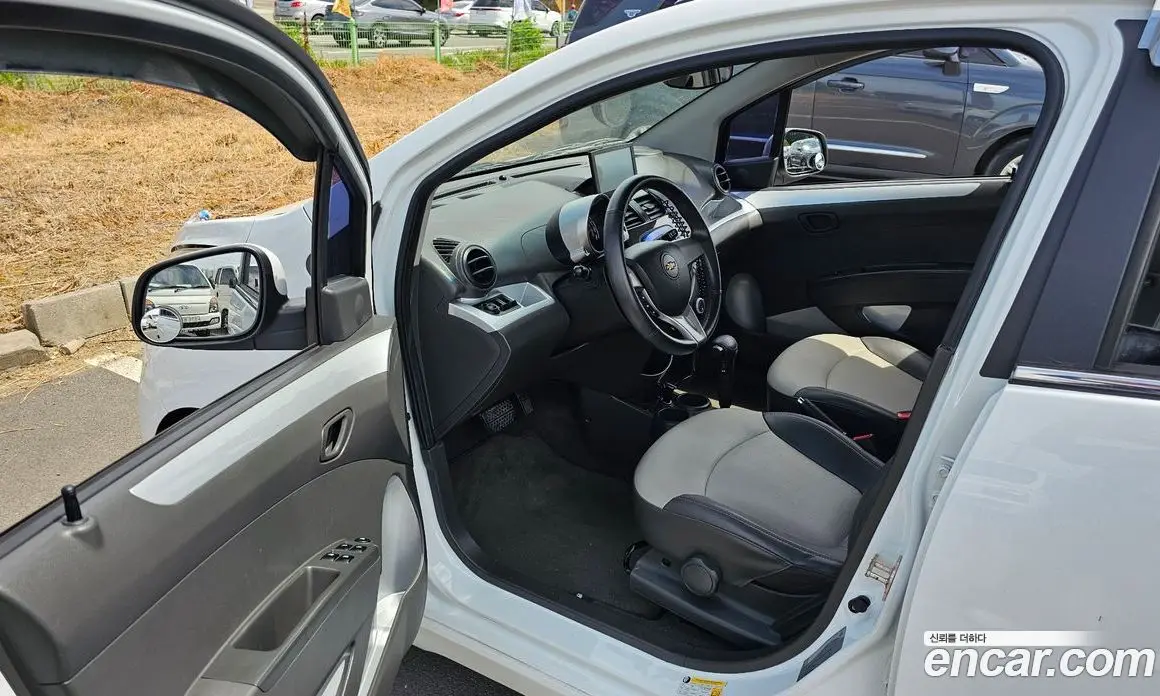Chevrolet Spark 2012 1.0 автомат (гидро), фото 10