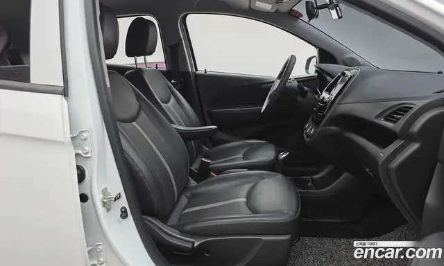 Chevrolet Spark 2020 1.0 автомат (гидро), миниатюра 11