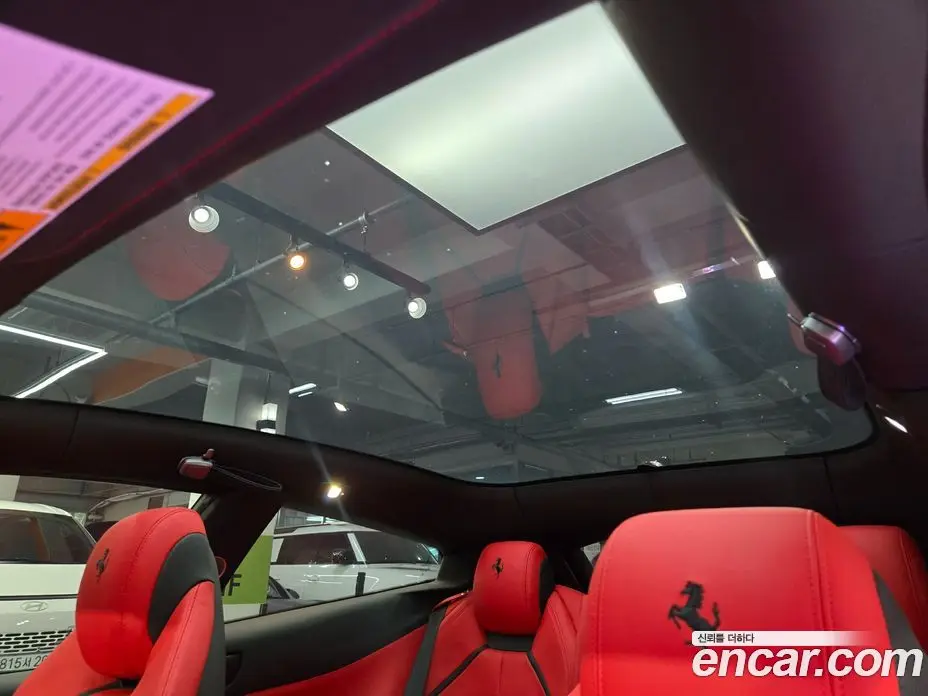 Ferrari GTC4 Lusso 2019 6.3 автомат (гидро), фото 18 Ferrari GTC4 Lusso 2019 6.3 автомат (гидро), фото 18