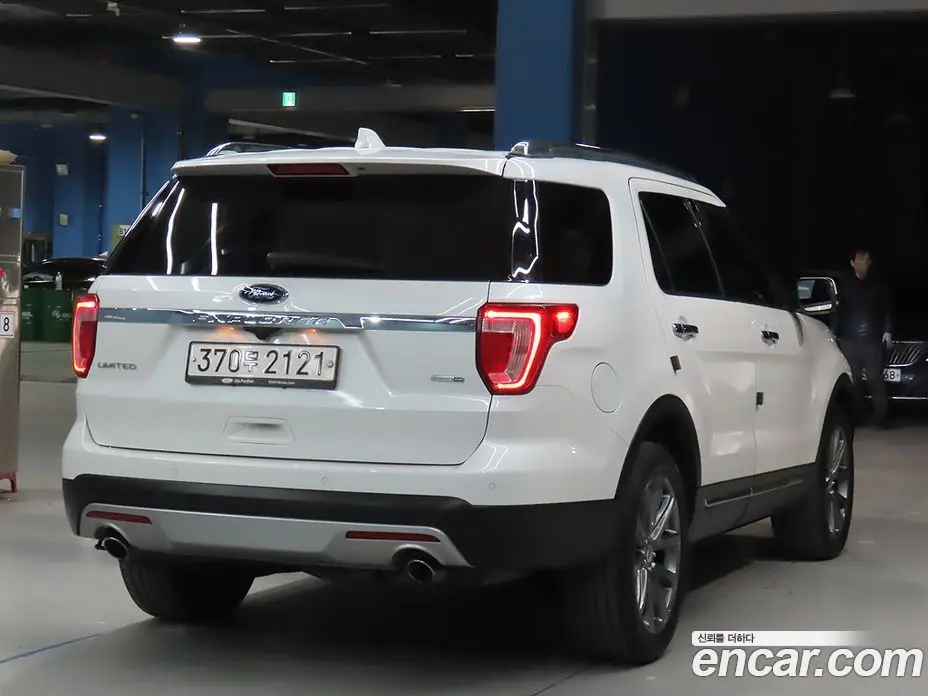 Ford Explorer 2016 2.3 автомат (гидро), фото 4 Ford Explorer 2016 2.3 автомат (гидро), фото 4