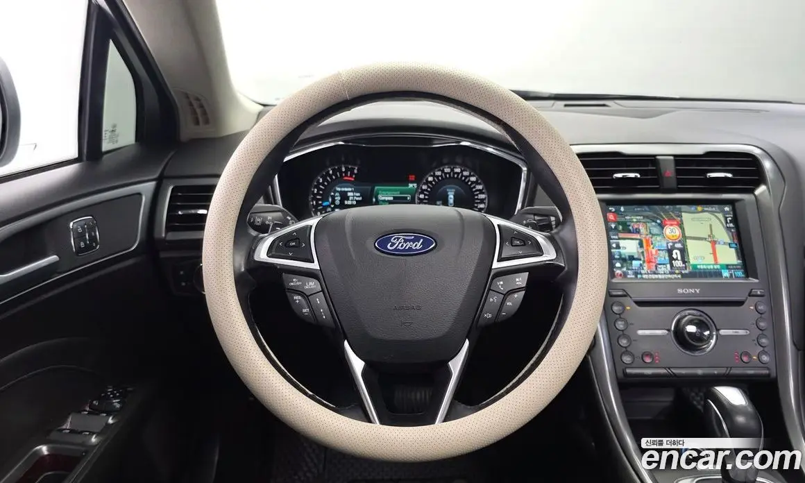 Ford Mondeo 2016 2.0 автомат (гидро), фото 12