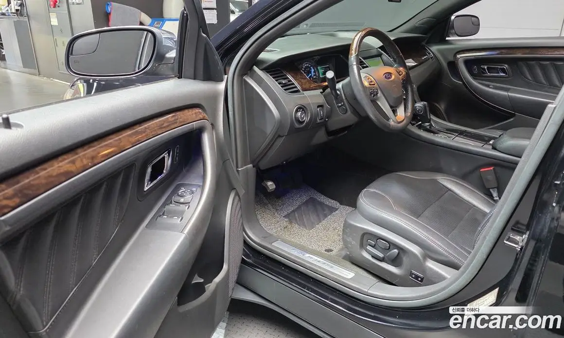 Ford Taurus 2016 2.0 автомат (гидро), фото 10 Ford Taurus 2016 2.0 автомат (гидро), фото 10