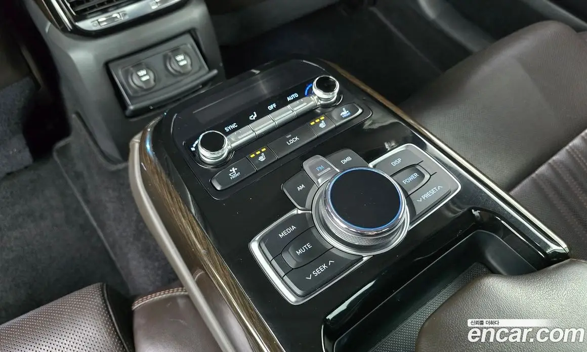 Genesis EQ900 2016 3.8 автомат (гидро), фото 18 Genesis EQ900 2016 3.8 автомат (гидро), фото 18
